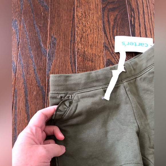 *NWT* Carter’s Girls 2/2T Olive Green Cotton Shorts w/Pockets & Waistband - Picture 2 of 6